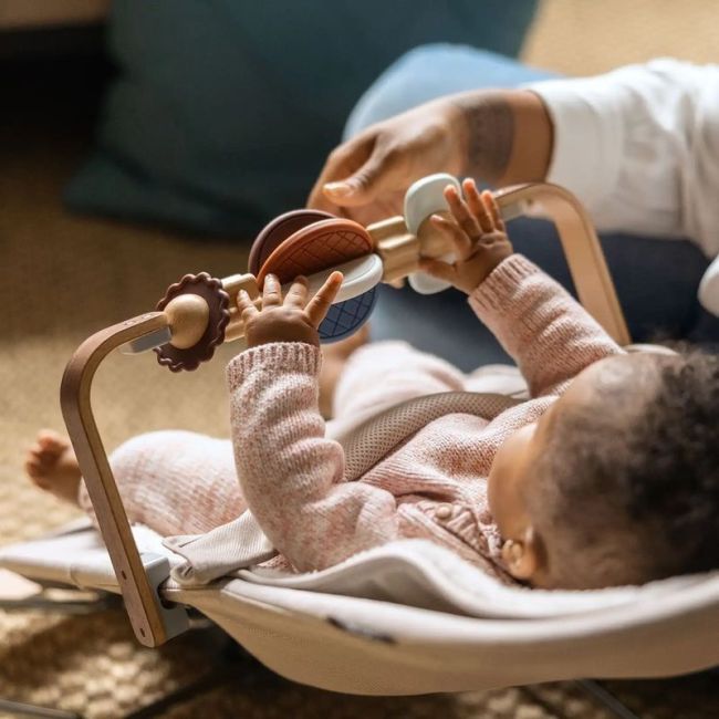 Barra de Jogos Roda da Fortuna para Cadeira de Balanço Uppababy - Bétula