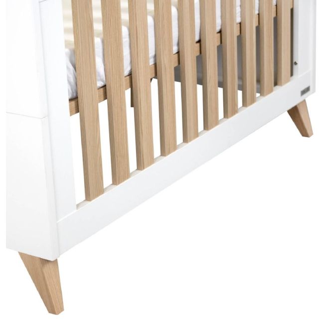 CAMA DE BEBÉ LAZZIO 70X140 BRANCA